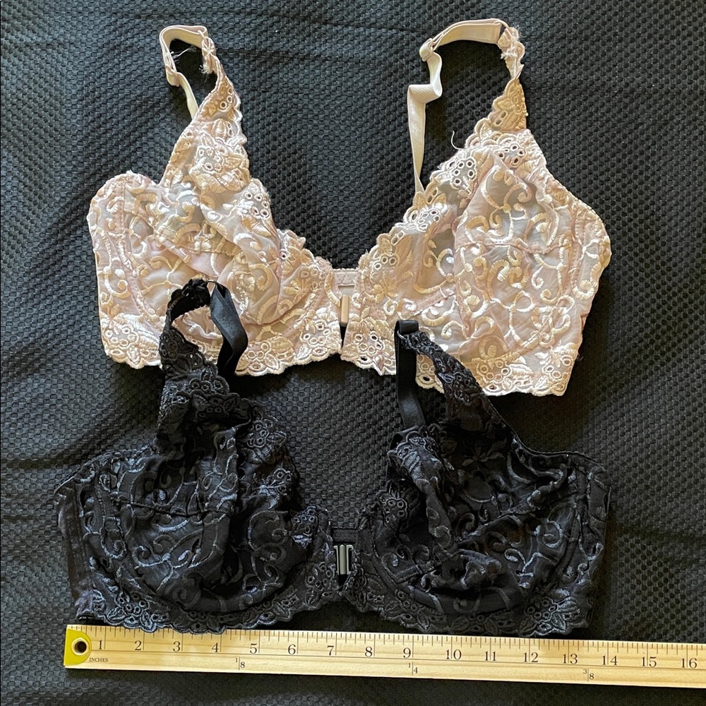 38DD Front Hook Lace Underwire Bras in Beige and Black/ sold as set